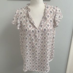 ❌SOLD❌ LOFT Flutter Sleeve Floral Blouse Sz M